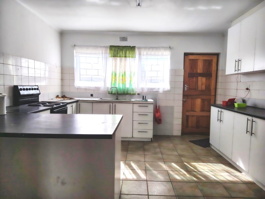 To Let 4 Bedroom Property for Rent in Ravensmead Western Cape